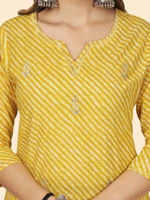 Vbuyz Women'S Print & Embroidered Straight Cotton Yellow Stitched Kurta 7