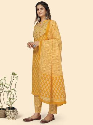 Vbuyz Women'S Embroidered Straight Cotton Yellow Stitched Kurta Pant With Dupatta 4