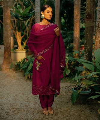 Pink Boat Neck Kurta Paired With Straight Pant And Dupatta 3