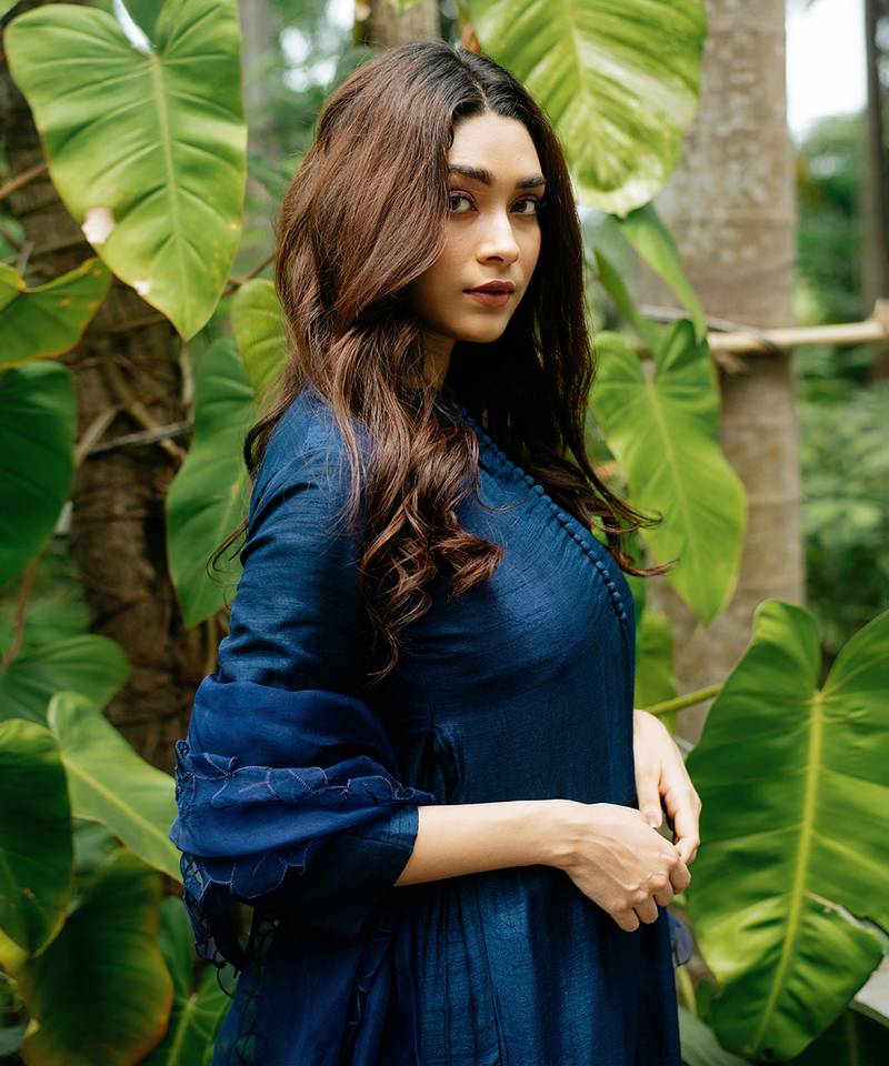 Blue Dola Silk Kurta With Side Box Pleates And Embroidery