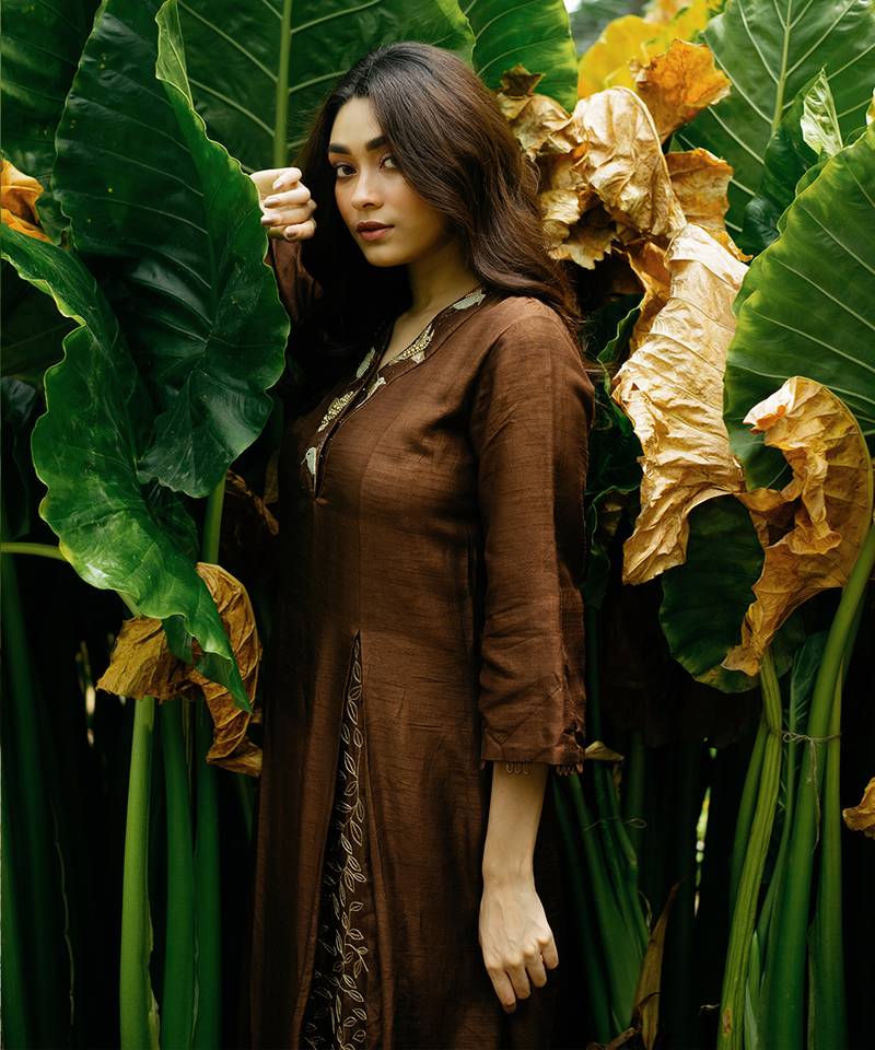 Brown Kurta With Pleating Detail Paired With Straight Pant And Dupatta