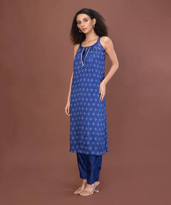 Blue Keyhole Kurta Set 2