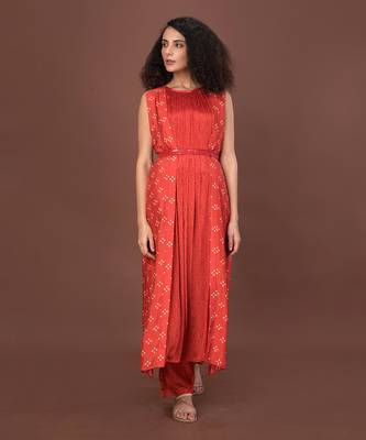 Red Medieval Kurta Set 2