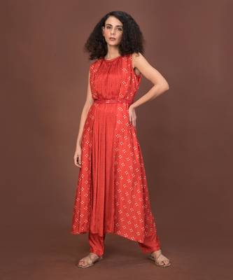 Red Medieval Kurta Set 1