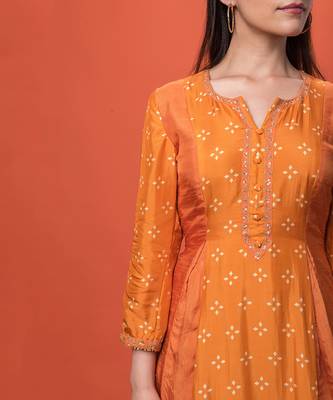 Orange Panelled Kurta Set 5