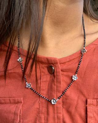 White mangalsutra 1