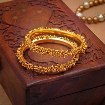 Designer Bunched Golden Pearls High Gloss Gold Plates bangles Set 3