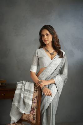Light grey woven linen saree with blouse 5