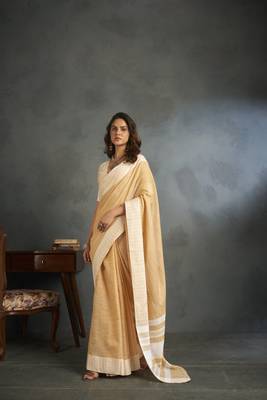 Ivory woven linen saree with blouse 3
