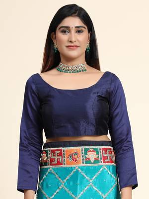 Blue embroidered silk blend saree with blouse 4