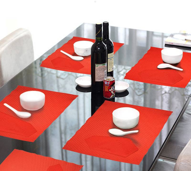 Lushomes Red 6 Cotton Mats & 6 Plain Cotton Napkins (12 pcs)