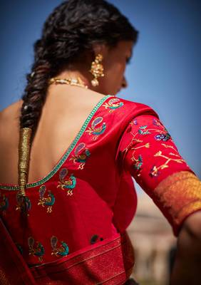 Blue woven silk saree with blouse 3