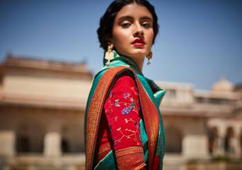 Blue woven silk saree with blouse 5