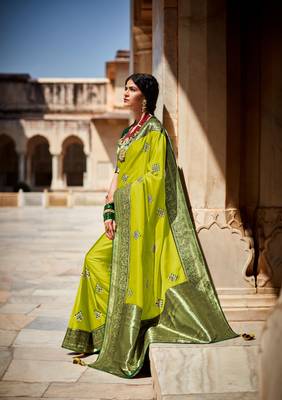 Light green woven silk saree with blouse 1
