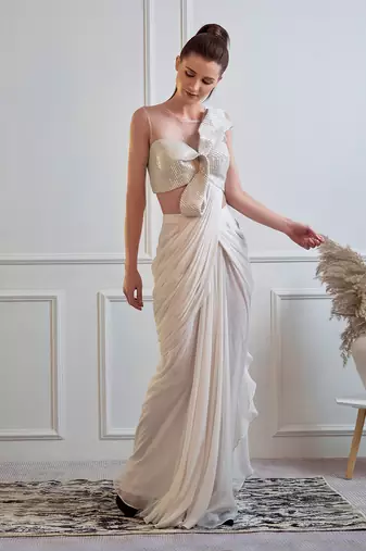 Ivory Drape Saree With Blouse