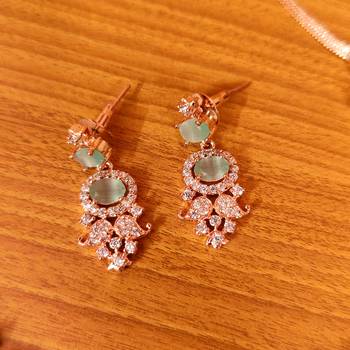 Green emerald  necklace-sets 3