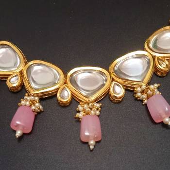 PinkHandmade Loop Fitting Beaded Designer Necklace for Women Wedding 2