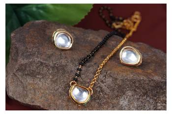 Gold mangalsutra 1