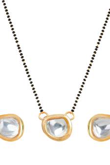 Gold mangalsutra