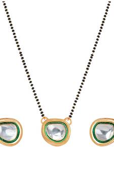 Gold mangalsutra