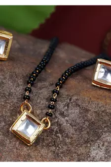 Gold mangalsutra