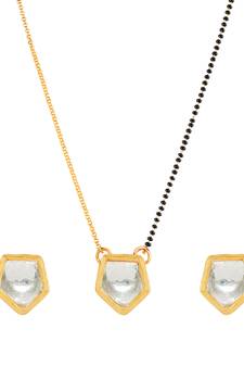 Gold mangalsutra