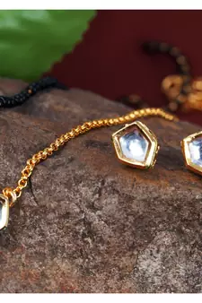 Gold mangalsutra