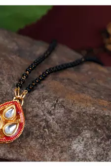 Red mangalsutra