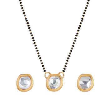 Gold mangalsutra 1
