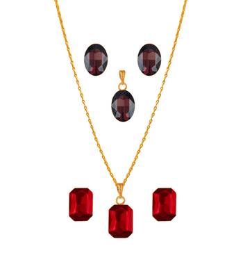 Red necklaces 1