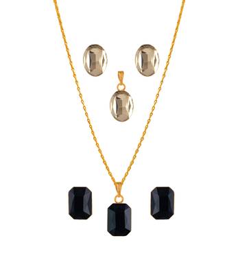 Black necklaces 1