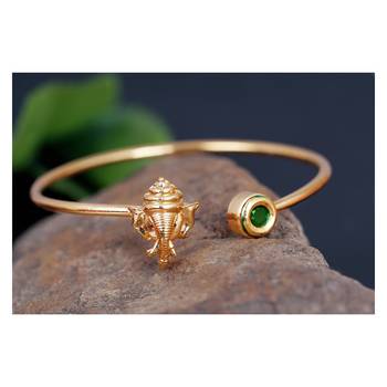 Green bracelets 2