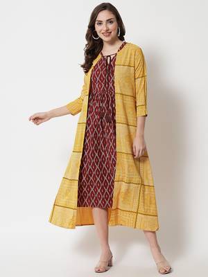 Women Self Design Flared Kurta & Shrug in Yellow 1