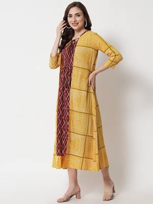Women Self Design Flared Kurta & Shrug in Yellow 2