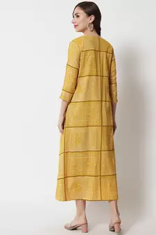 Women Self Design Flared Kurta & Shrug in Yellow