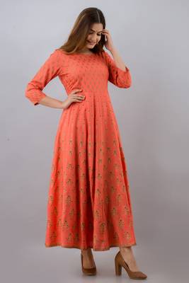 Women Paisley Anarkali Kurta in Orange 3