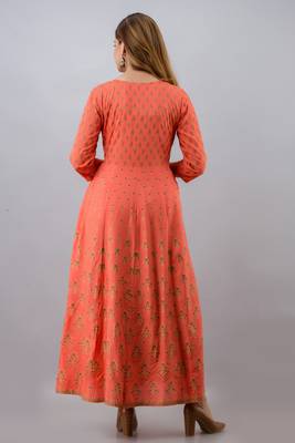 Women Paisley Anarkali Kurta in Orange 4