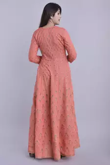 Women Paisley Anarkali Kurta in Pink