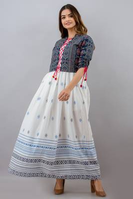 Women Aztec Anarkali White Kurta with Blue Jakcet 1