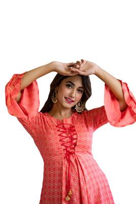 ftDiva Women Self Design Anarkali kurta in Pink 4