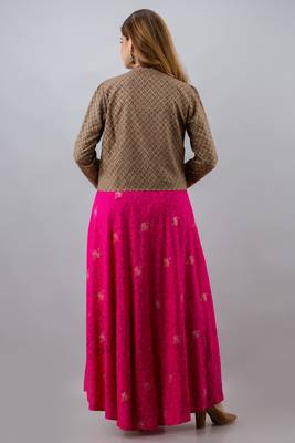 Women Floral Anarkali Jacketed Kurta in Pink 3