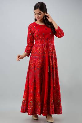 Women Paisley Frontslit Anarkali Kurta in Red 3