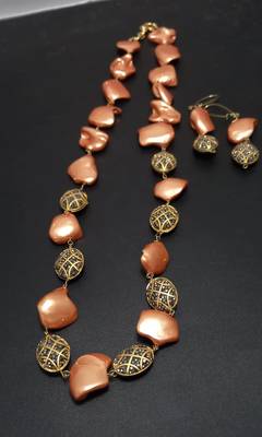 Multicolor Handmade Loop Fitting Shell & American Diamond Beaded Designer Necklace for Women Wedding 2