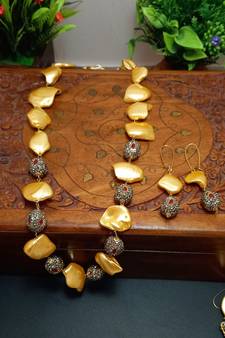 Multicolor Handmade Loop Fitting Shell & American Diamond Beaded Designer Necklace for Women Wedding