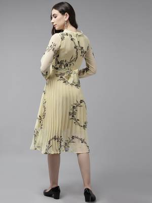 Lemon printed georgette maxi-dresses 4