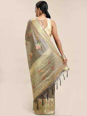 Grey woven organza saree with blouse 2