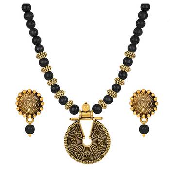 Black jewellery 1