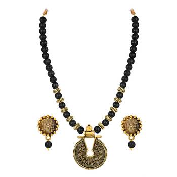 Black jewellery 2