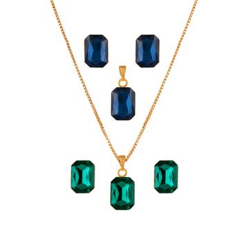 Green necklaces 1