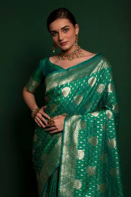 glamourous Green Machine Weaving Printed Razzi silk saree with blouse 2